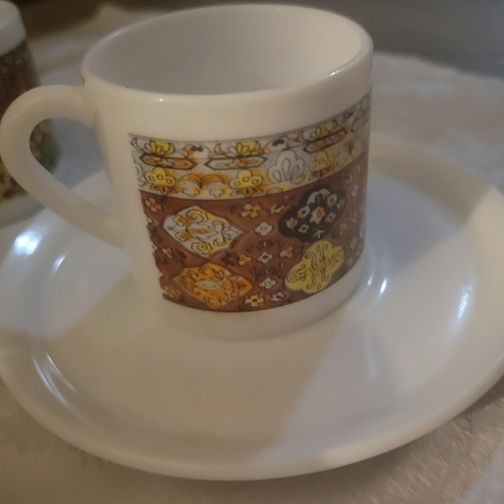 13 rare vintage Arcopal France espresso cups & 1 white saucer